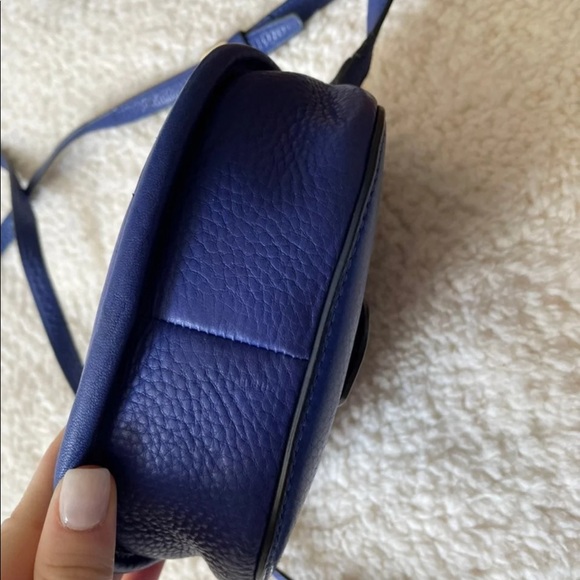 Isaac Mizrahi Blue cross body - Picture 2 of 4